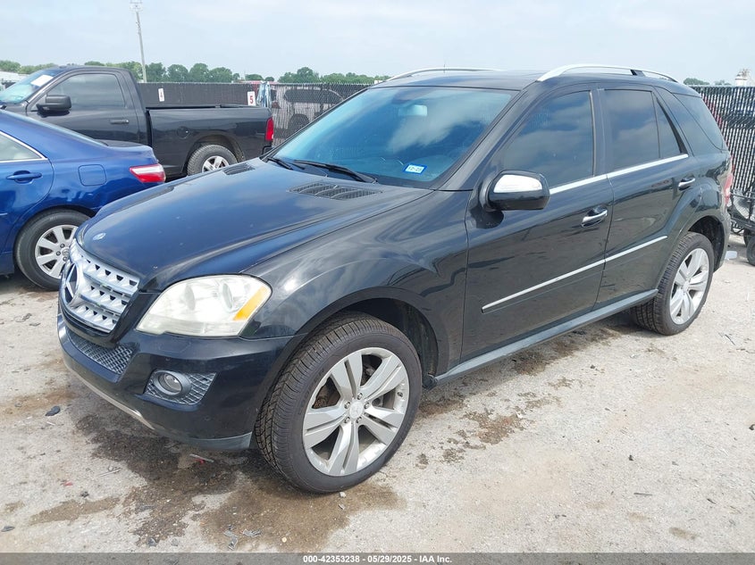 2009 Mercedes-Benz Ml 350 4Matic black suv gasoline 4JGBB86E09A522070 photo #3