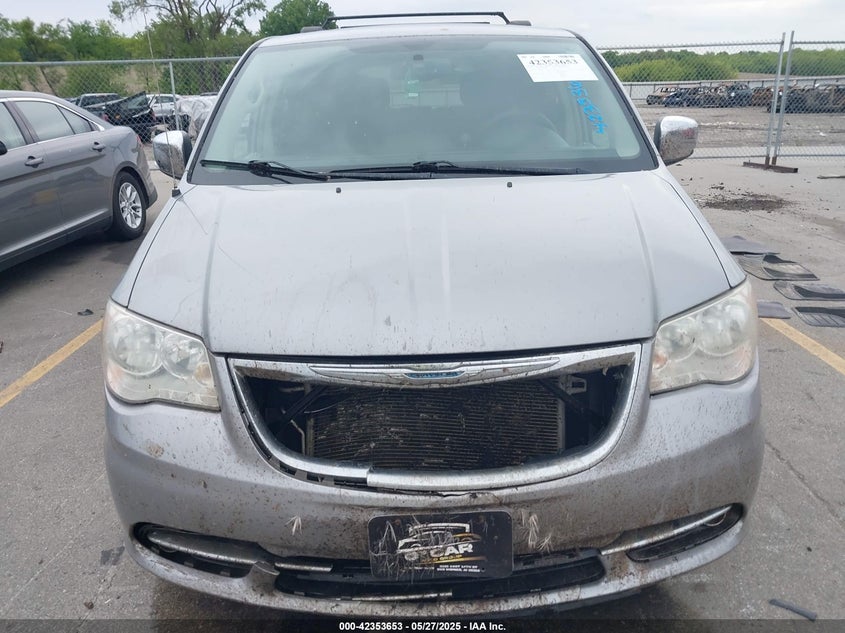 2013 Chrysler Town & Country Touring-L VIN: 2C4RC1CG4DR692093 Lot: 42353653