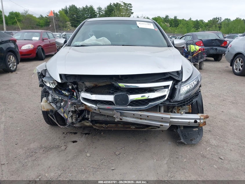 2011 HONDA ACCORD SDN VIN: 1HGCP2F80BA048923