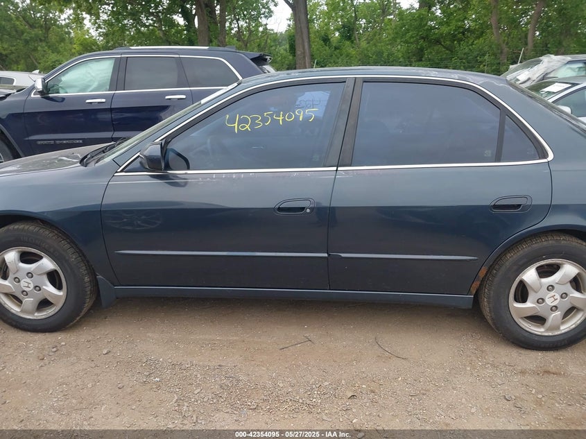 1998 Honda Accord Ex VIN: 1HGCG5653WA025388 Lot: 42354095