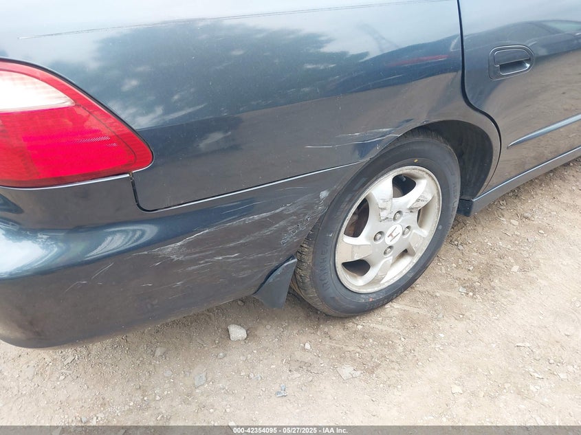 1998 Honda Accord Ex VIN: 1HGCG5653WA025388 Lot: 42354095