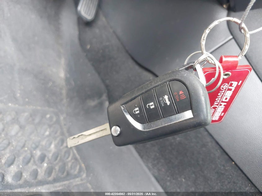 2021 TOYOTA COROLLA LE - JTDEPMAE4MJ166315