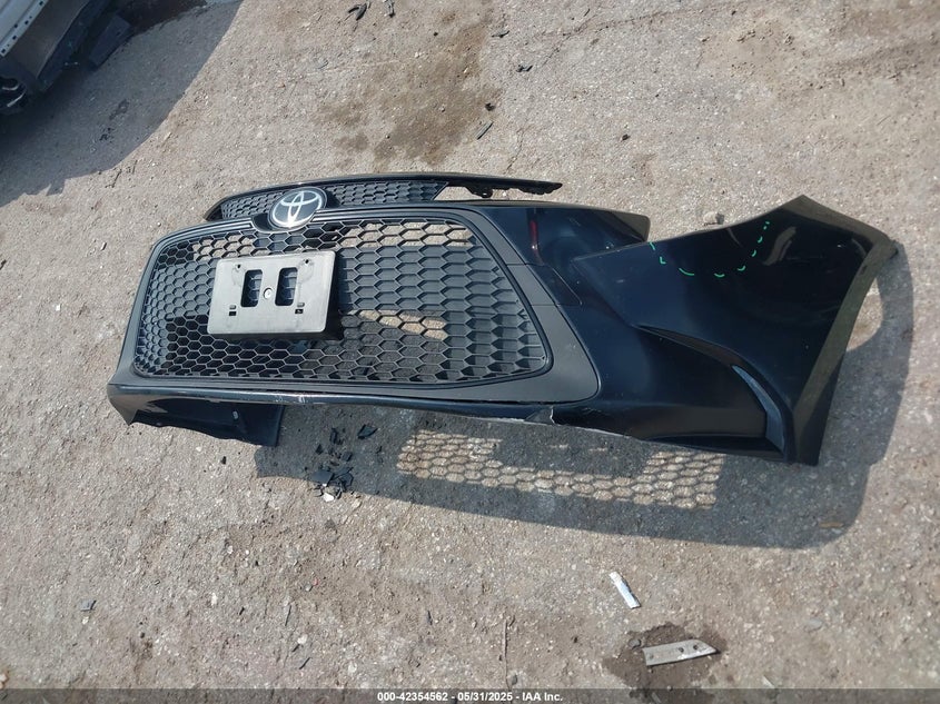 2021 TOYOTA COROLLA LE - JTDEPMAE4MJ166315