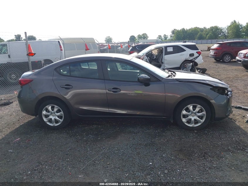2017 MAZDA MAZDA3 SPORT - 3MZBN1U71HM138031
