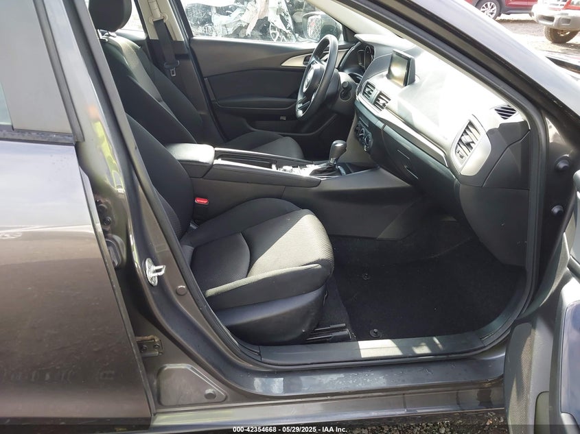 2017 MAZDA MAZDA3 SPORT - 3MZBN1U71HM138031