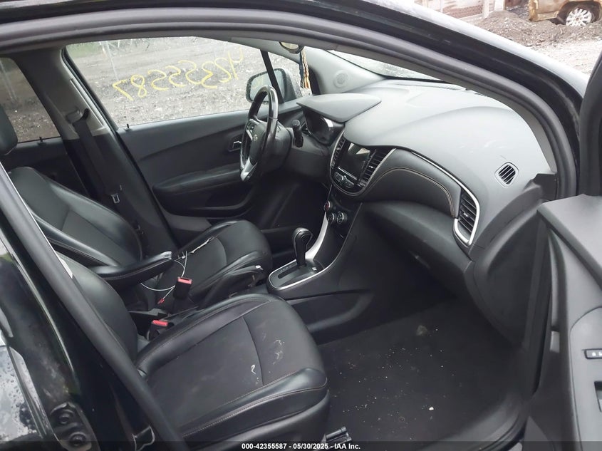 2019 CHEVROLET TRAX LT - 3GNCJLSB1KL279627