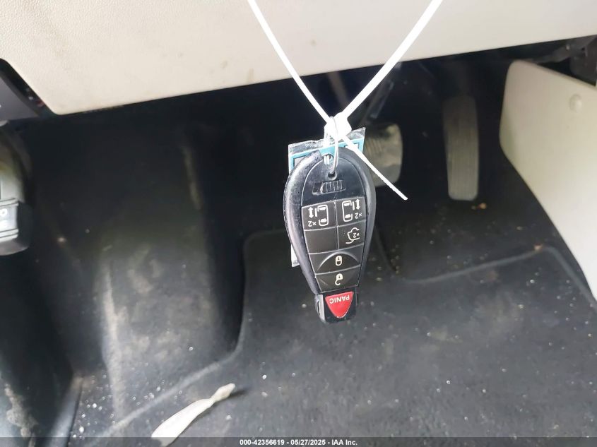 2014 Chrysler Town & Country Touring VIN: 2C4RC1BG2ER449403 Lot: 42356619