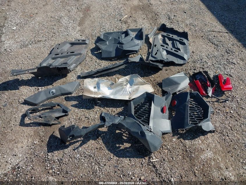 2020 Can-Am Maverick X3 X Rs Turbo Rr VIN: 3JBVXAV48LK001898 Lot: 42356904