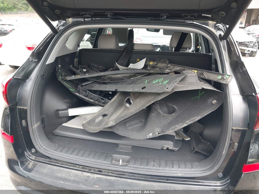 2020 HYUNDAI TUCSON VIN: KM8J3CAL2LU214762
