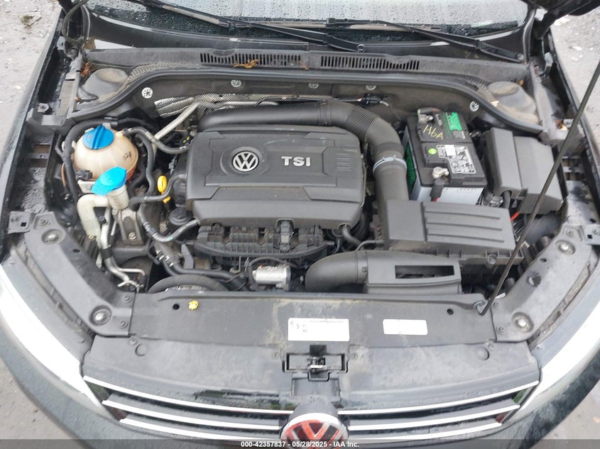 2016 VOLKSWAGEN JETTA 1.8T SEL - 3VWL07AJ1GM213086