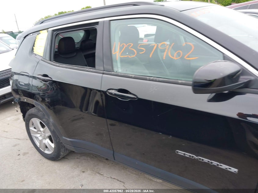 VIN 3C4NJCBB3NT234484 2022 JEEP COMPASS LATITUDE FWD