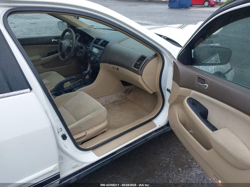 2007 HONDA ACCORD VIN: 1HGCM56417A024564