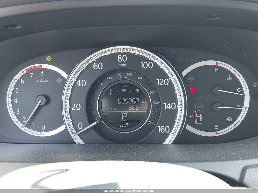 2013 HONDA ACCORD VIN: 1HGCR2F84DA105444