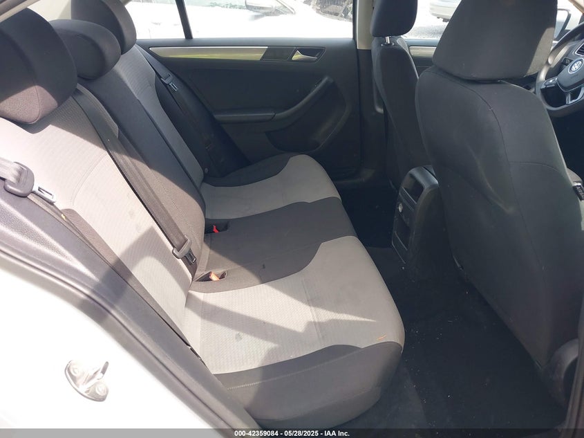 2018 VOLKSWAGEN JETTA VIN: 3VW2B7AJ1JM238700