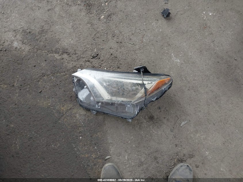 2017 TOYOTA RAV4 XLE - 2T3WFREV5HW389968