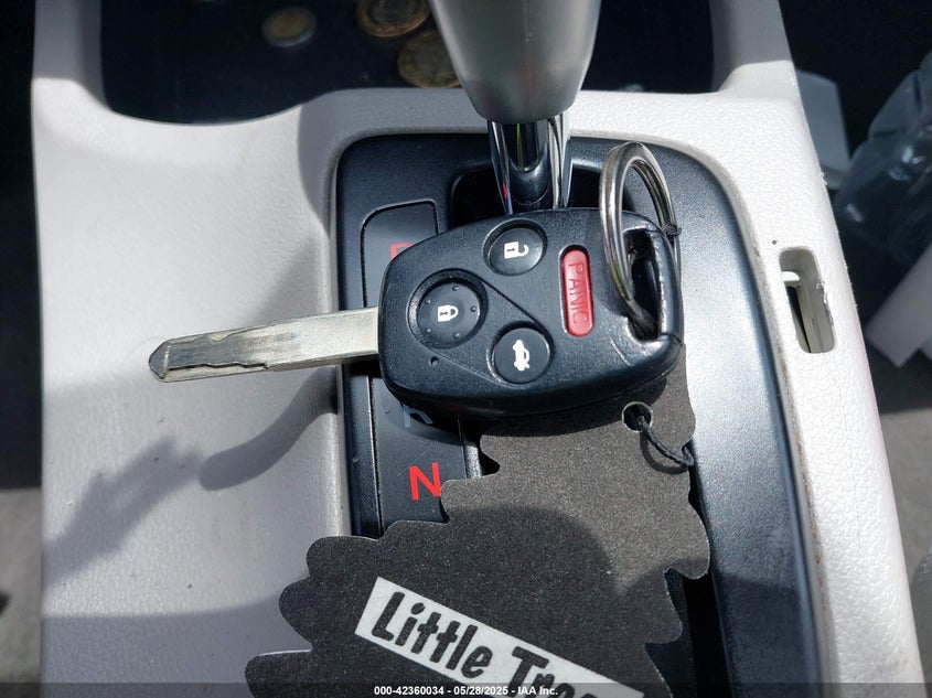 2012 HONDA CIVIC VIN: 2HGFB2F80CH500318