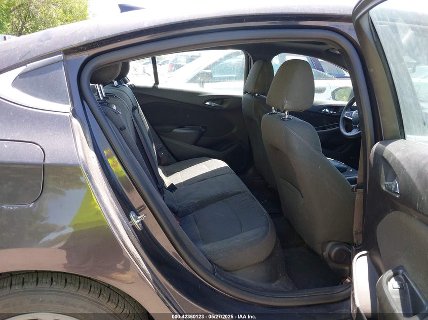 2017 CHEVROLET CRUZE VIN: 1G1BE5SM4H7186015