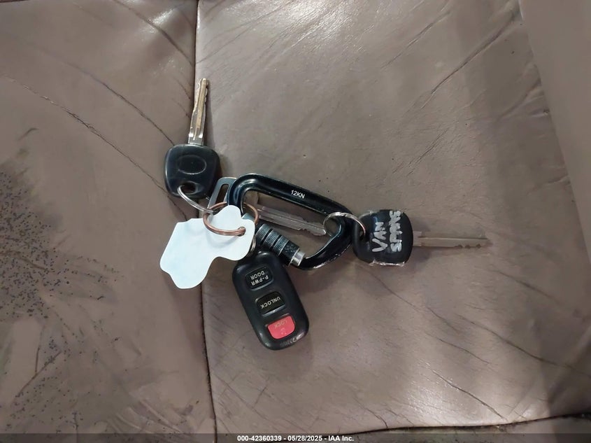 2002 Toyota Sienna Xle VIN: 4T3ZF13C22U453259 Lot: 42360339