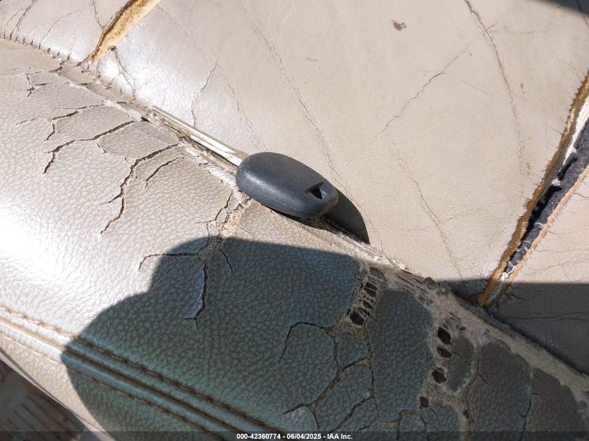 2005 Toyota Sequoia Limited V8 VIN: 5TDZT38AX5S252033 Lot: 42360774