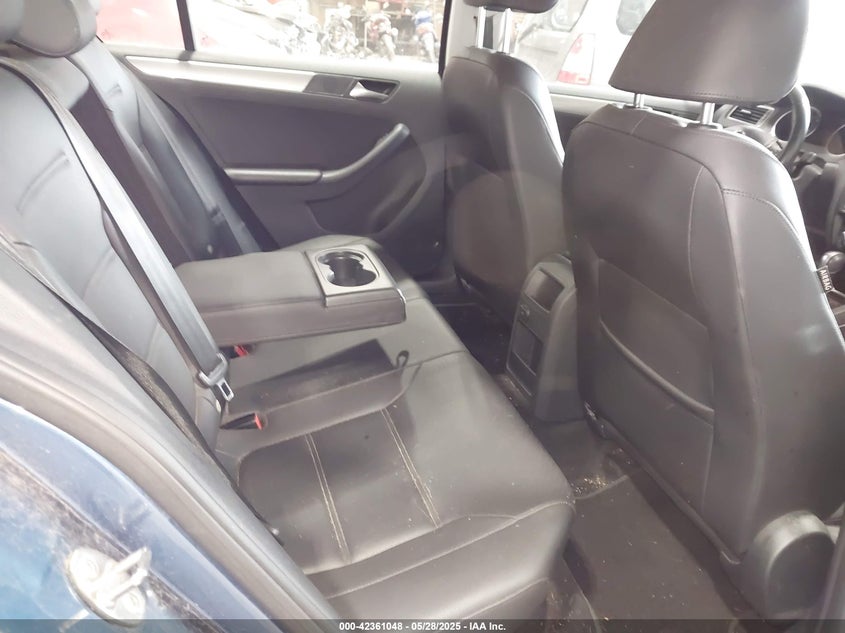 2016 VOLKSWAGEN JETTA VIN: 3VWD67AJ6GM357333