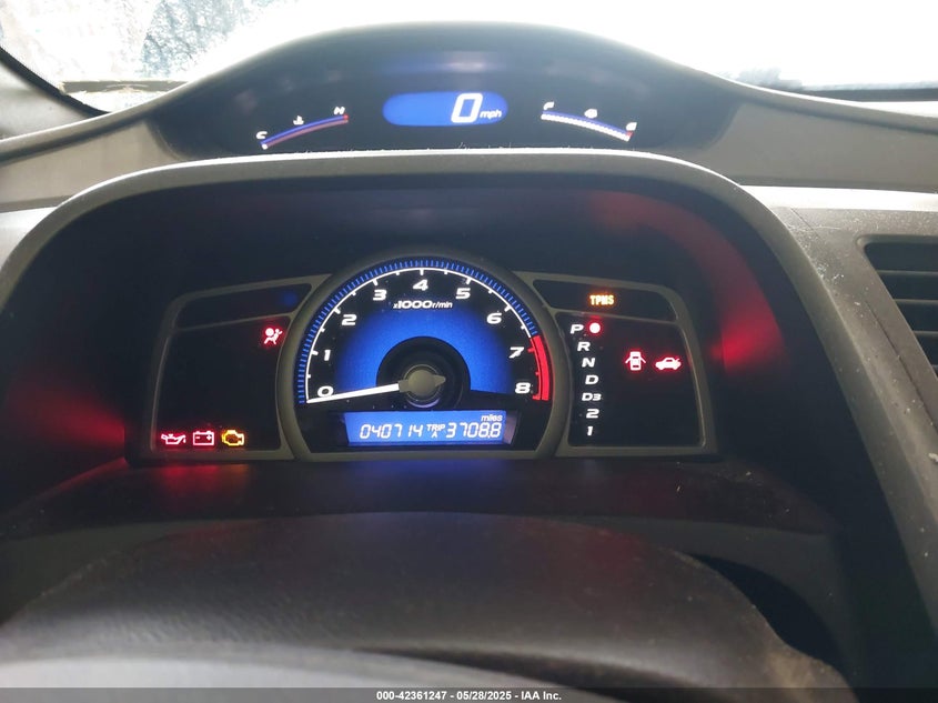 2010 HONDA CIVIC VIN: 2HGFG1B82AH524179
