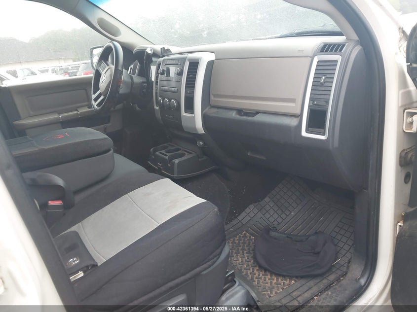 2009 DODGE RAM 1500 VIN: 1D3HB13P19S798786