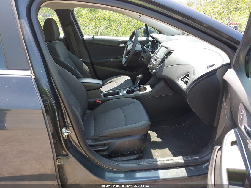 2018 CHEVROLET CRUZE VIN: 1G1BE5SM1J7231367