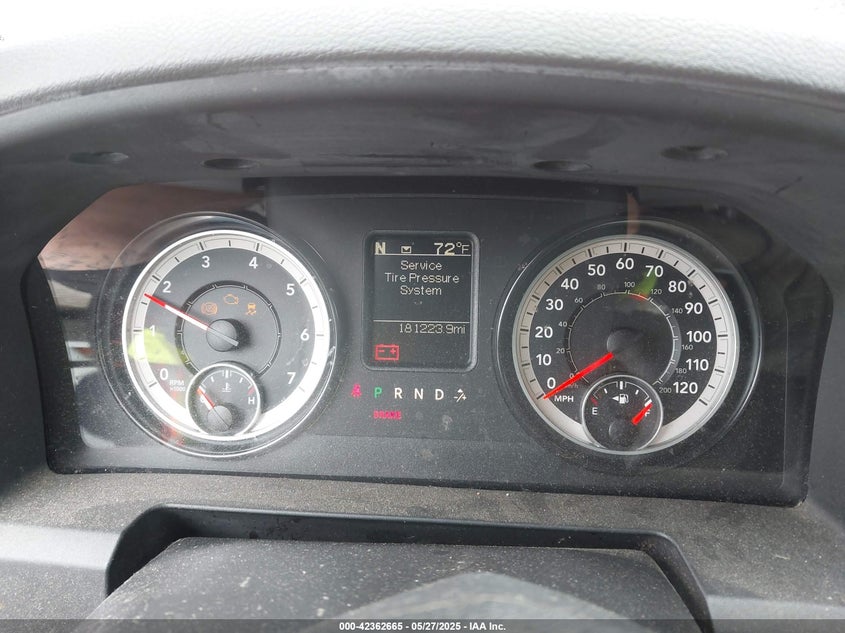 2016 RAM 1500 VIN: 3C6RR6KT3GG135929