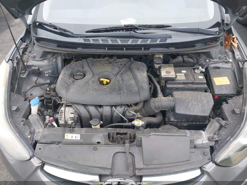 2013 HYUNDAI ELANTRA VIN: 5NPDH4AE8DH342848