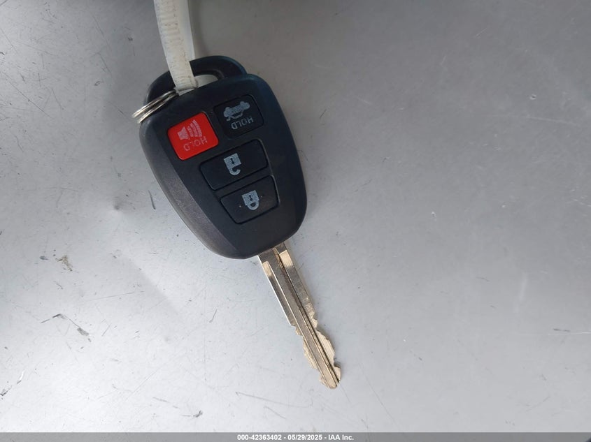 2015 TOYOTA COROLLA S PLUS - 5YFBURHE1FP263260