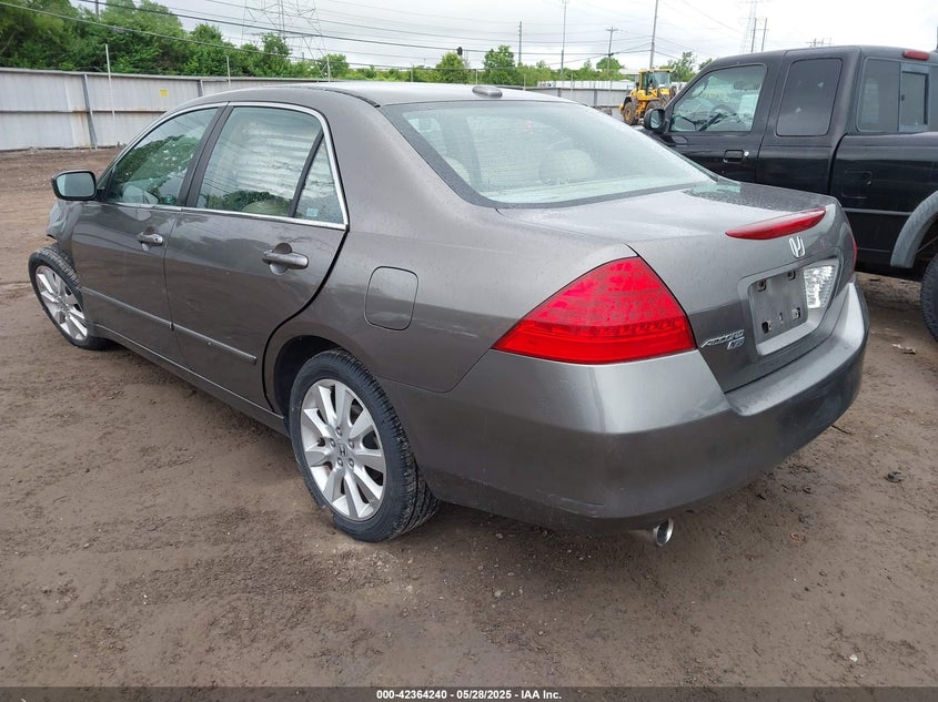 2007 HONDA ACCORD VIN: 1HGCM668X7A017198