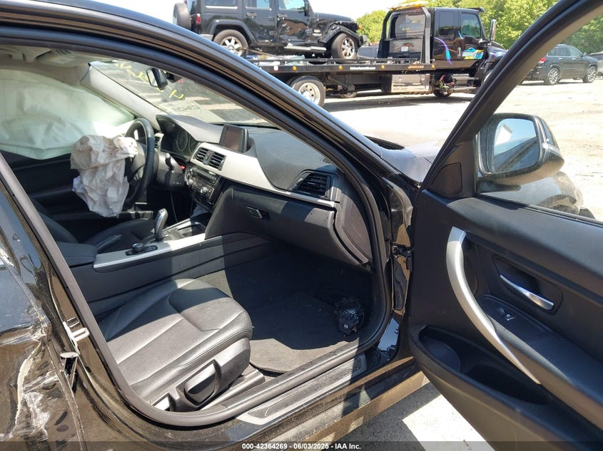 2018 BMW 320I XDRIVE WBA8A3C5XJA494689