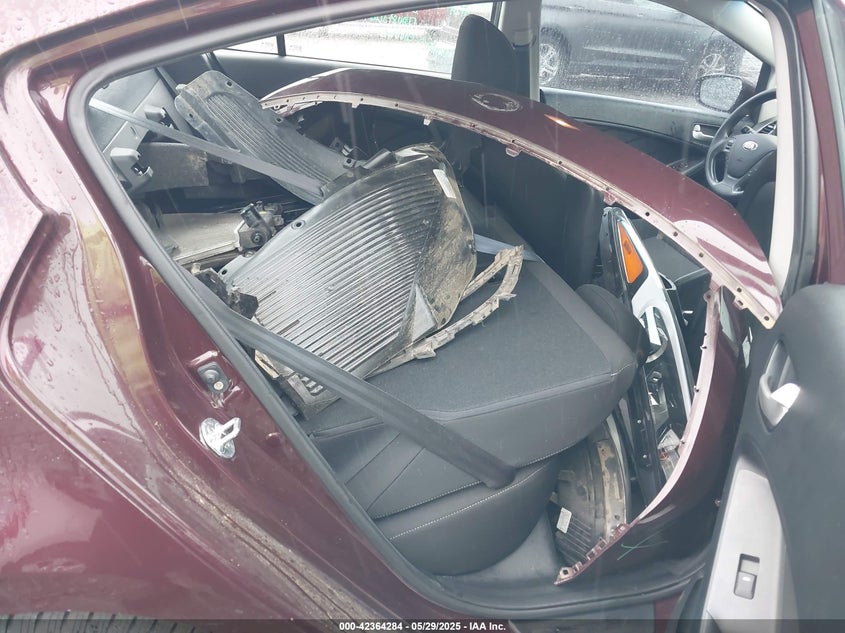 2017 KIA FORTE VIN: 3KPFK4A73HE014338
