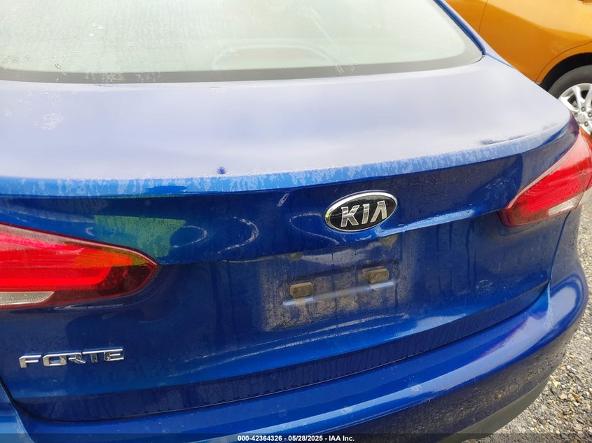 2018 KIA FORTE LX - 3KPFK4A77JE283688