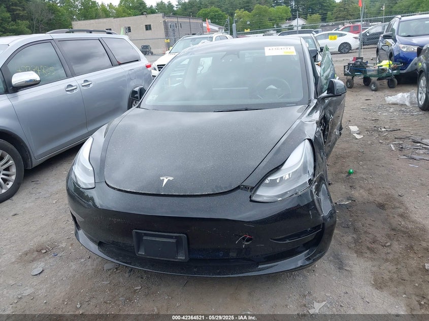 VIN 5YJ3E1EB7NF165647 2022 TESLA MODEL 3