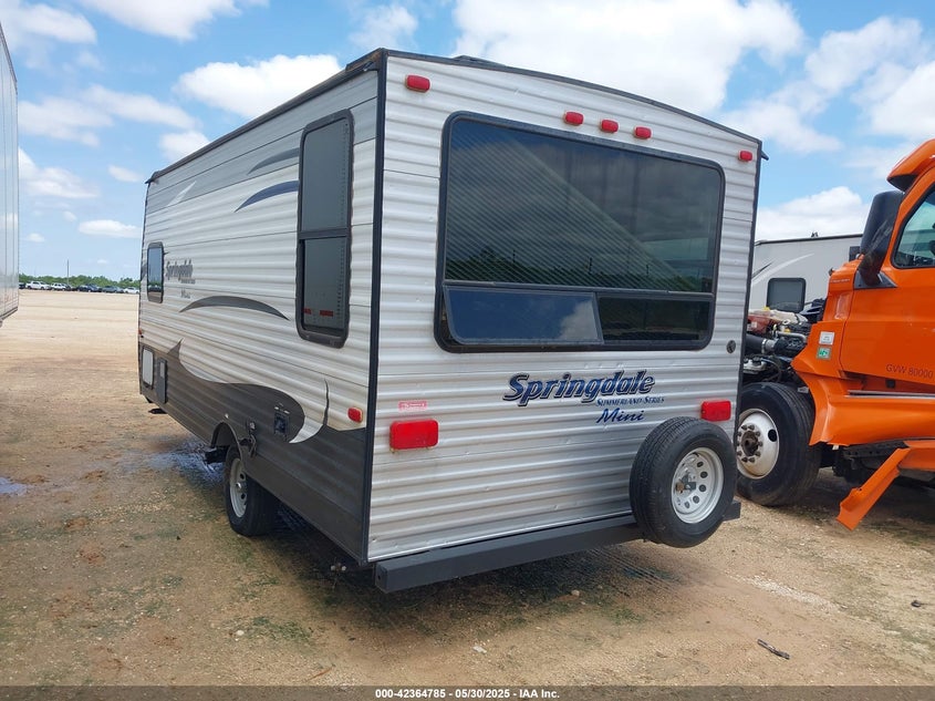 2016 KEY SUMMERLAND VIN: 4YDT1751XG3152930