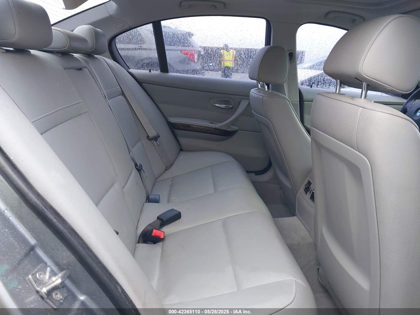 2010 BMW 328 VIN: WBAPH7G55ANM52805