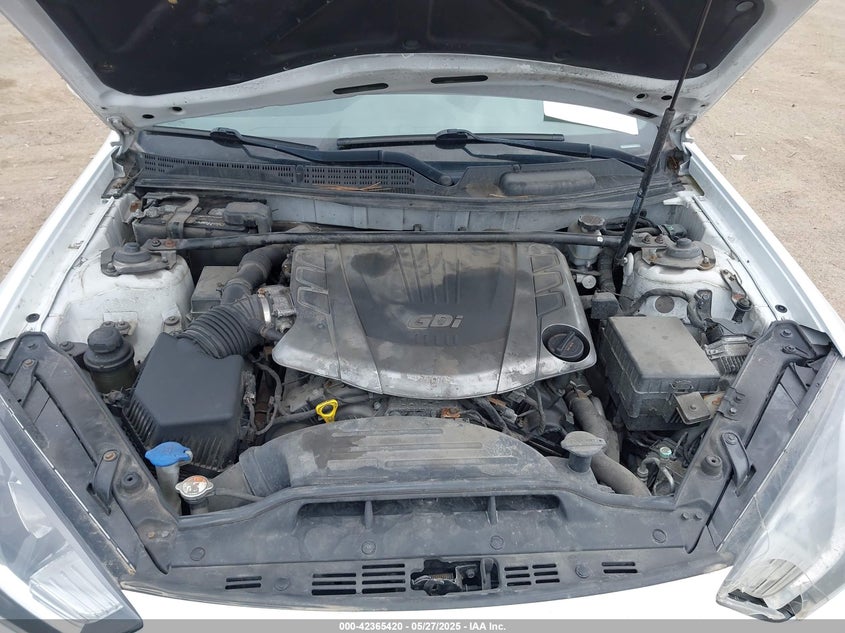 2014 HYUNDAI GENESIS VIN: KMHHU6KJ6EU113561