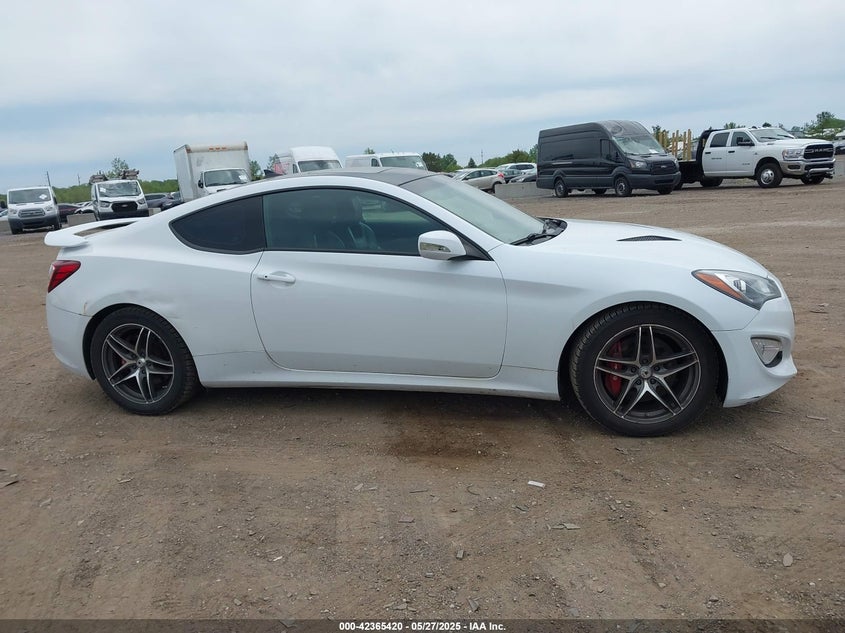 2014 HYUNDAI GENESIS VIN: KMHHU6KJ6EU113561