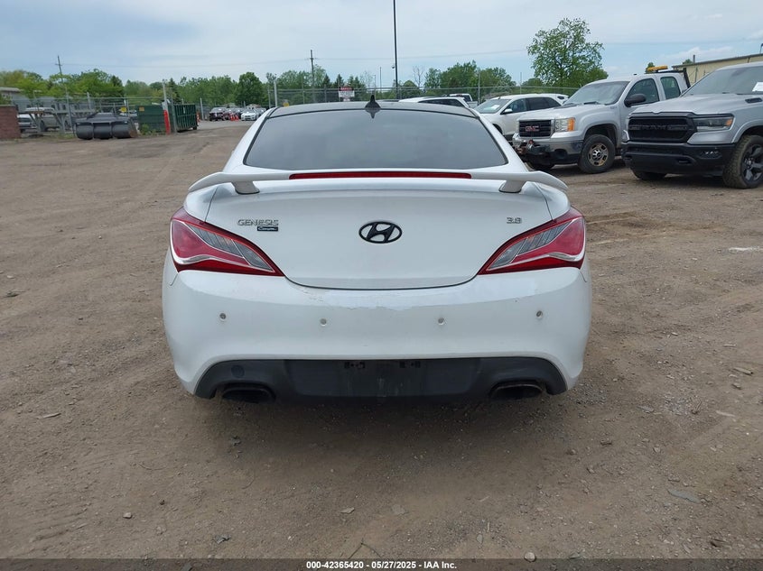 2014 HYUNDAI GENESIS VIN: KMHHU6KJ6EU113561