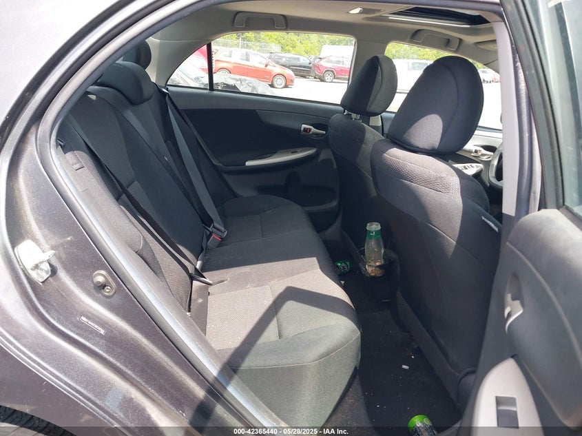 2011 TOYOTA COROLLA VIN: 2T1BU4EE5BC582243