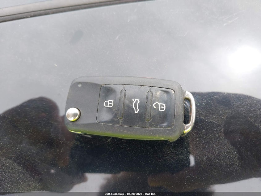 2013 VOLKSWAGEN PASSAT 2.5L SE - 1VWBP7A36DC012788