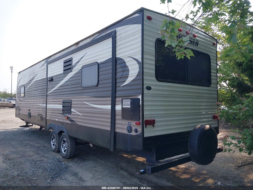 2015 FORE STRIVER AV VIN: 5ZT2AVXB4FB905976