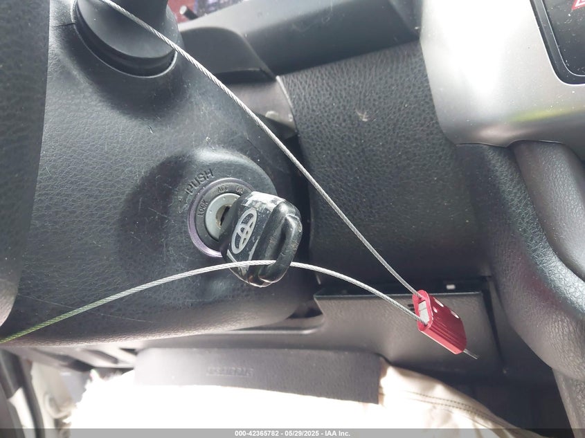 2015 TOYOTA HIGHLANDER LE V6 - 5TDZKRFH0FS063060