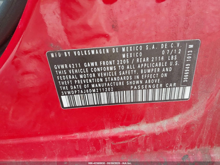 2013 VOLKSWAGEN JETTA 2.5L SE - 3VWDP7AJ6DM211202