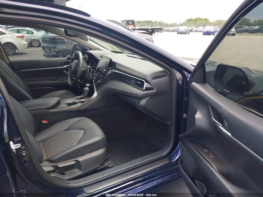 2021 TOYOTA CAMRY VIN: 4T1T11AK8MU493095