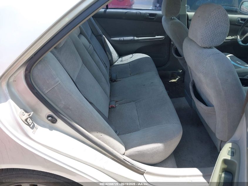 2004 Toyota Camry Le VIN: 4T1BE32K44U335685 Lot: 42366729