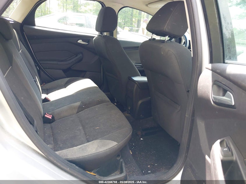 2014 FORD FOCUS VIN: 1FADP3K28EL409033