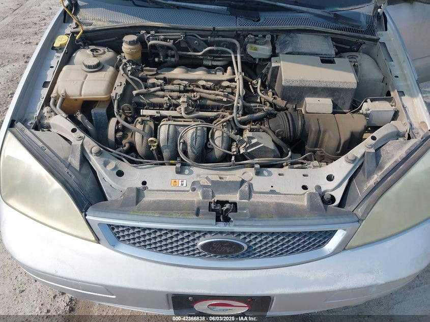 2005 Ford Focus Zx4 VIN: 1FAFP34N55W261812 Lot: 42366838