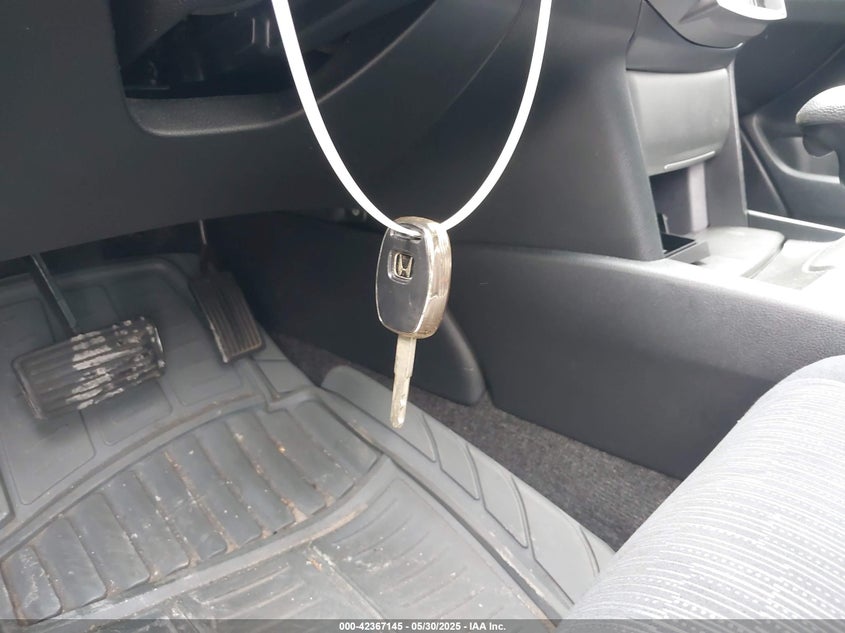 2011 HONDA ACCORD VIN: 1HGCP2F46BA141782